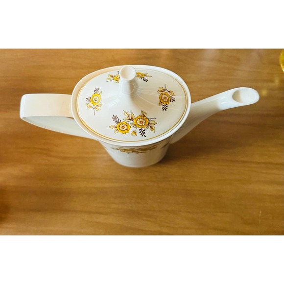 Vintage Spode Austen Y8190 Tall teapot with lid and 4 cups - Picture 3 of 10